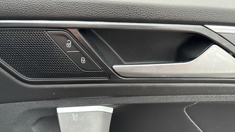 Volkswagen Tiguan 2.0 TSi 180 4Motion R-Line 5dr DSG Petrol Estate